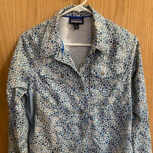 Patagonia SMALL Blue & White Women's Button Up Sunshirt